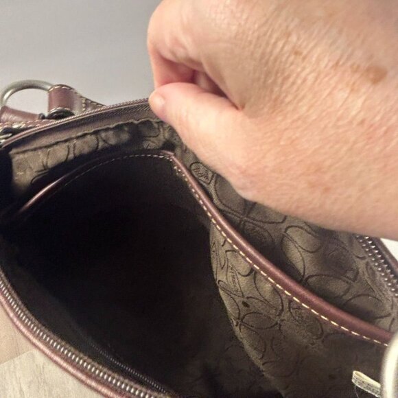 Vintage Fossil Brown Leather Shoulder Boho Bag Purse Silver Key Charm Zip - Picture 12 of 15